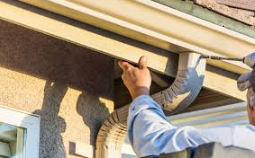 Building a Leak-Resistant Gutter Setup: When SnapLock Installation Makes More Sense Than Traditional Fastened Gutters
